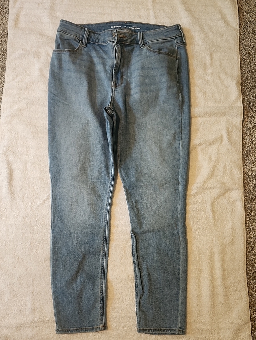 Old Navy Women's Light Wash Skinny Jeans